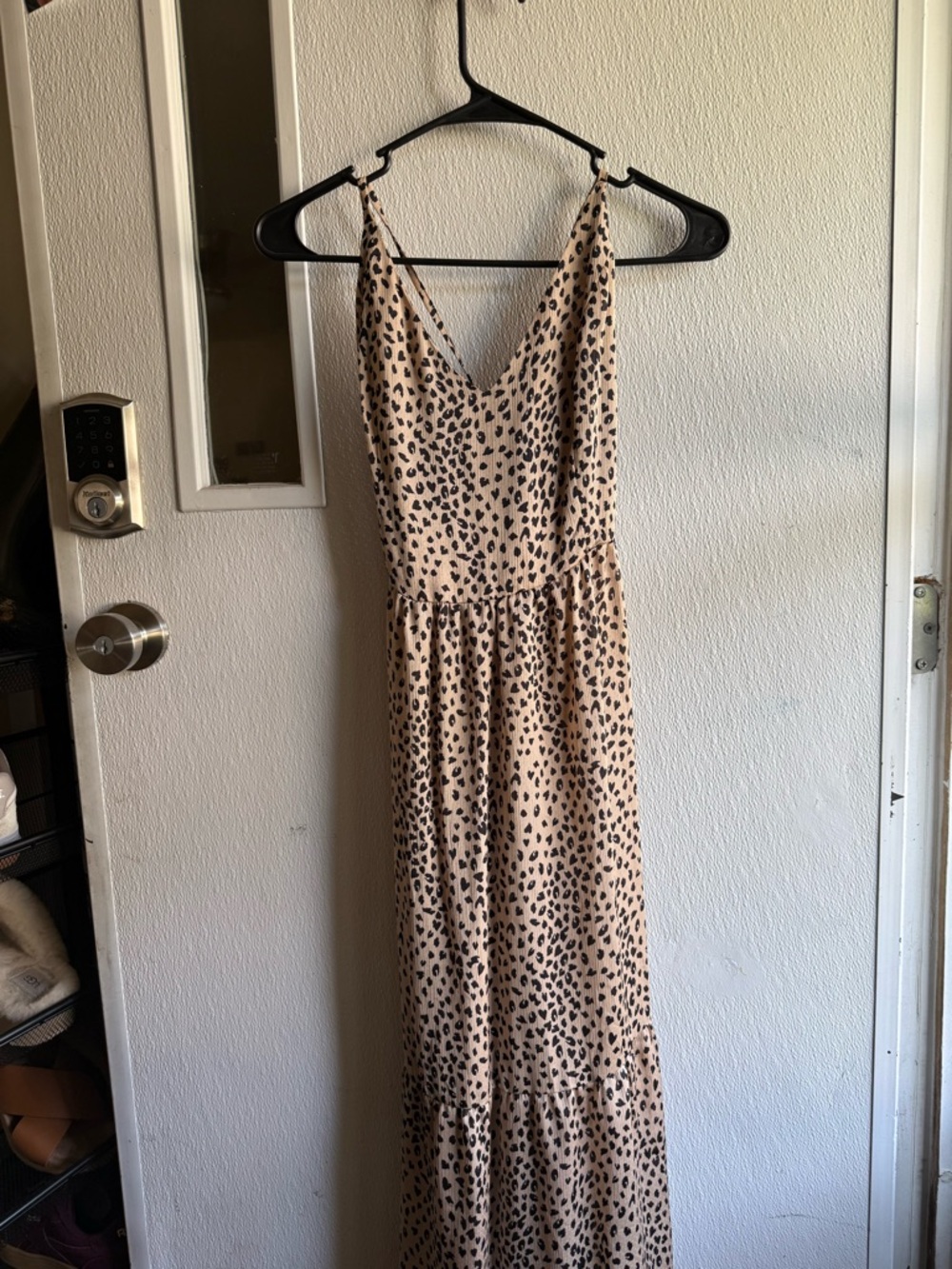 Cupshe Beige Leopard-Print V-Neck Maxi Dress